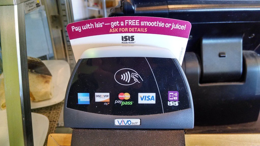 Pay with Isis®--get a FREE smoothie or juice!
